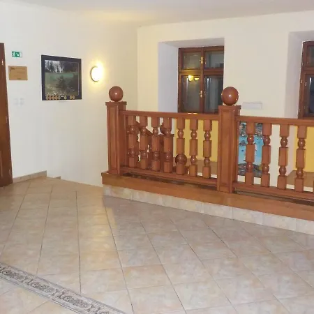 Krivan Hotel 2*
