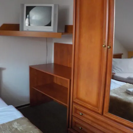 Hotel Krivan 2*